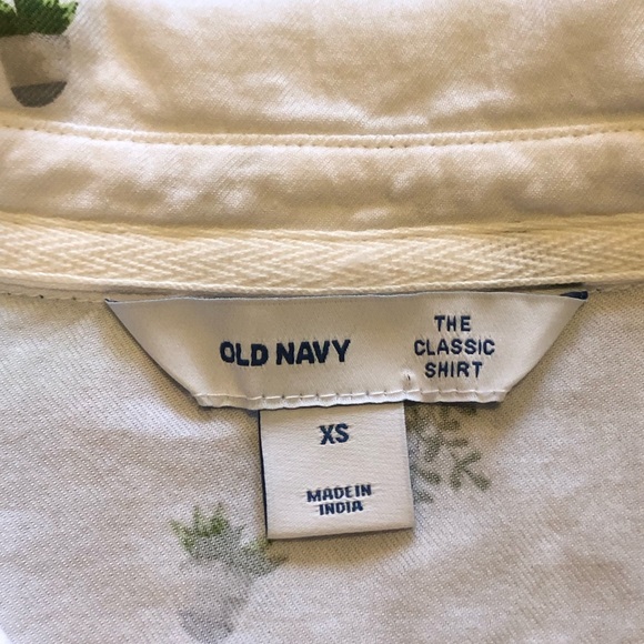 Old Navy the Classic Shirt Succulent Pattern Button Down Shirt - Picture 9 of 12